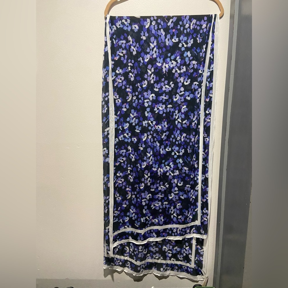 NWT Kate spade hydrangea oblong scarf/wrap